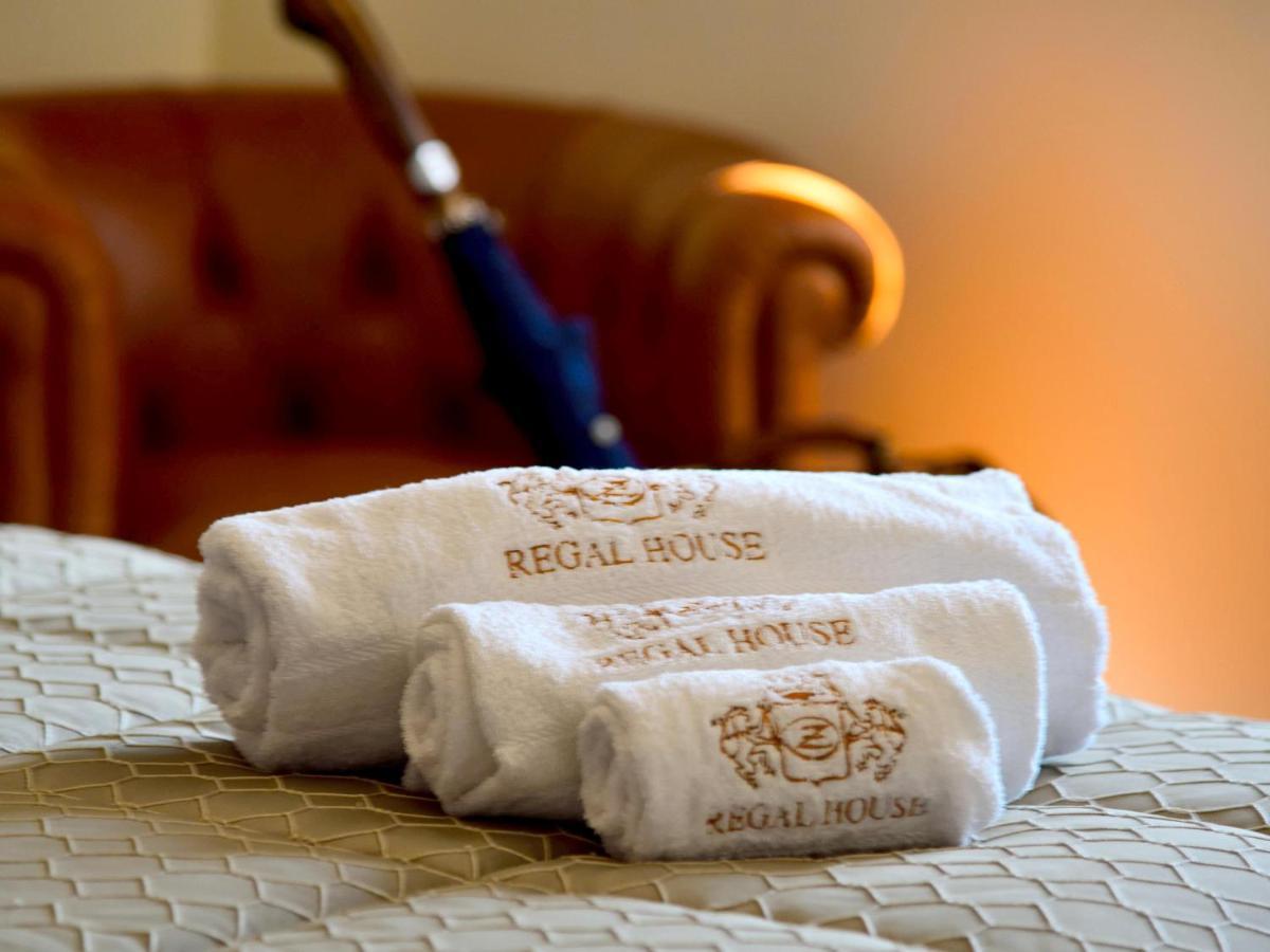 Отель Regal House Roma Navigatori 23 Экстерьер фото