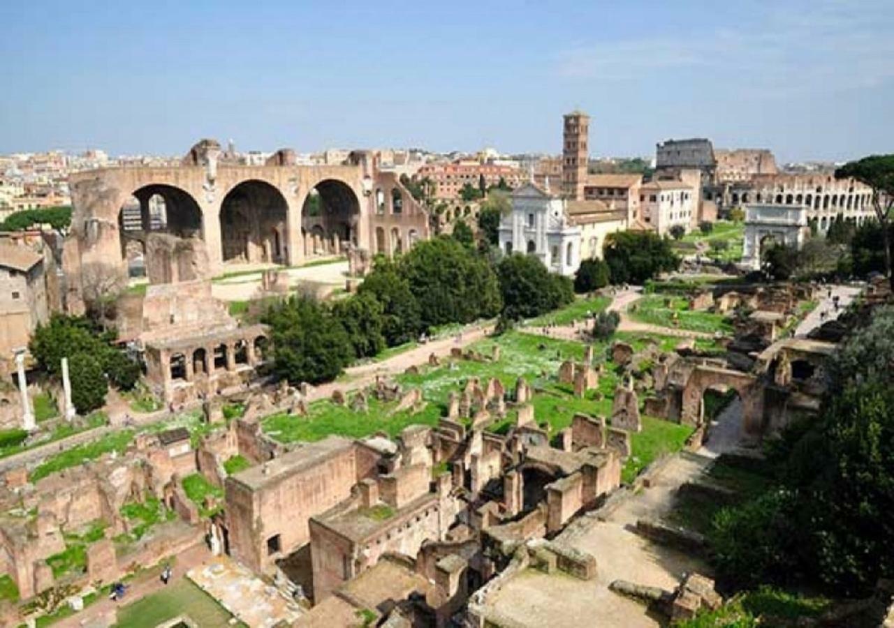 Отель Regal House Roma Navigatori 23 Экстерьер фото